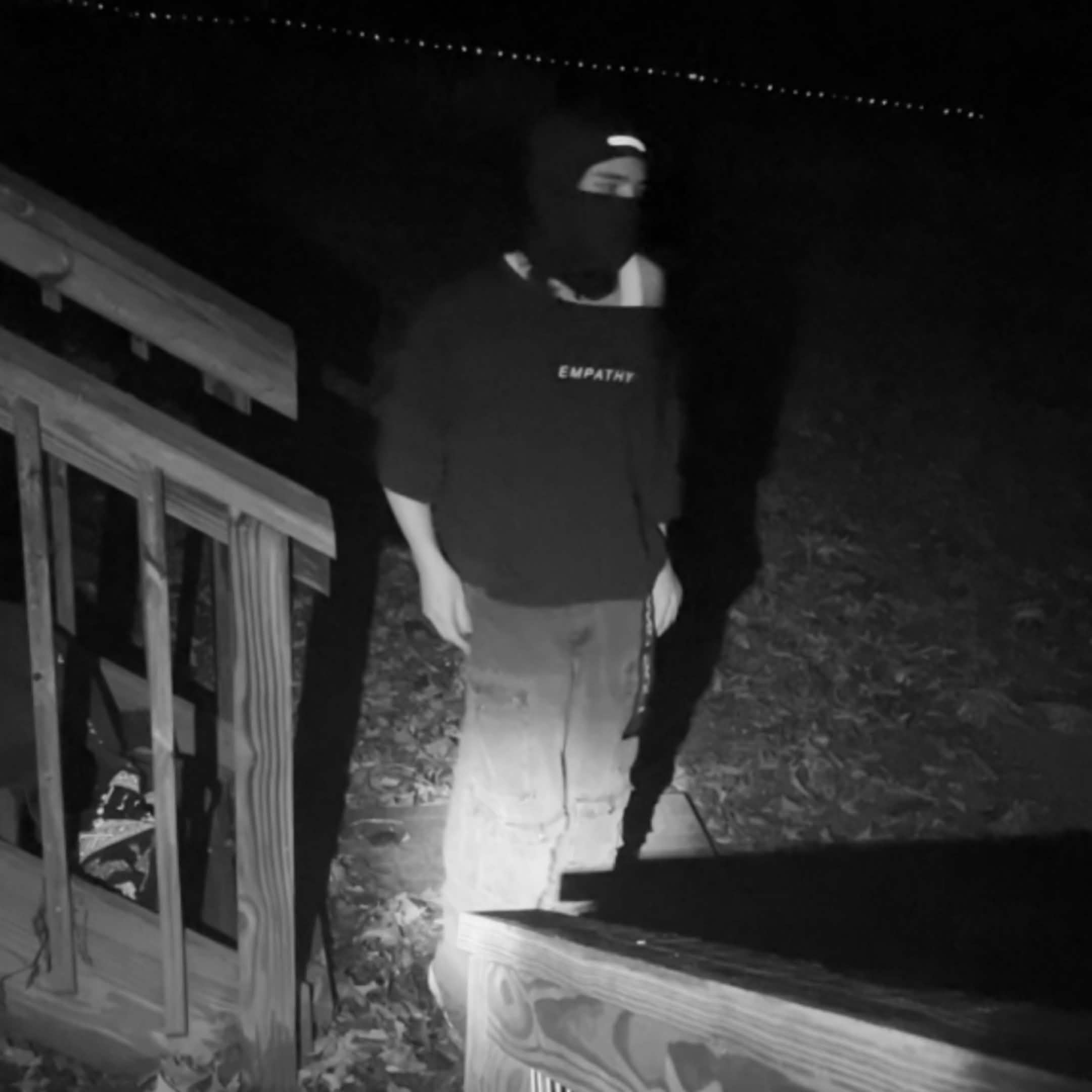 "rAw tiMe" spell-out croptop (offshoulder)