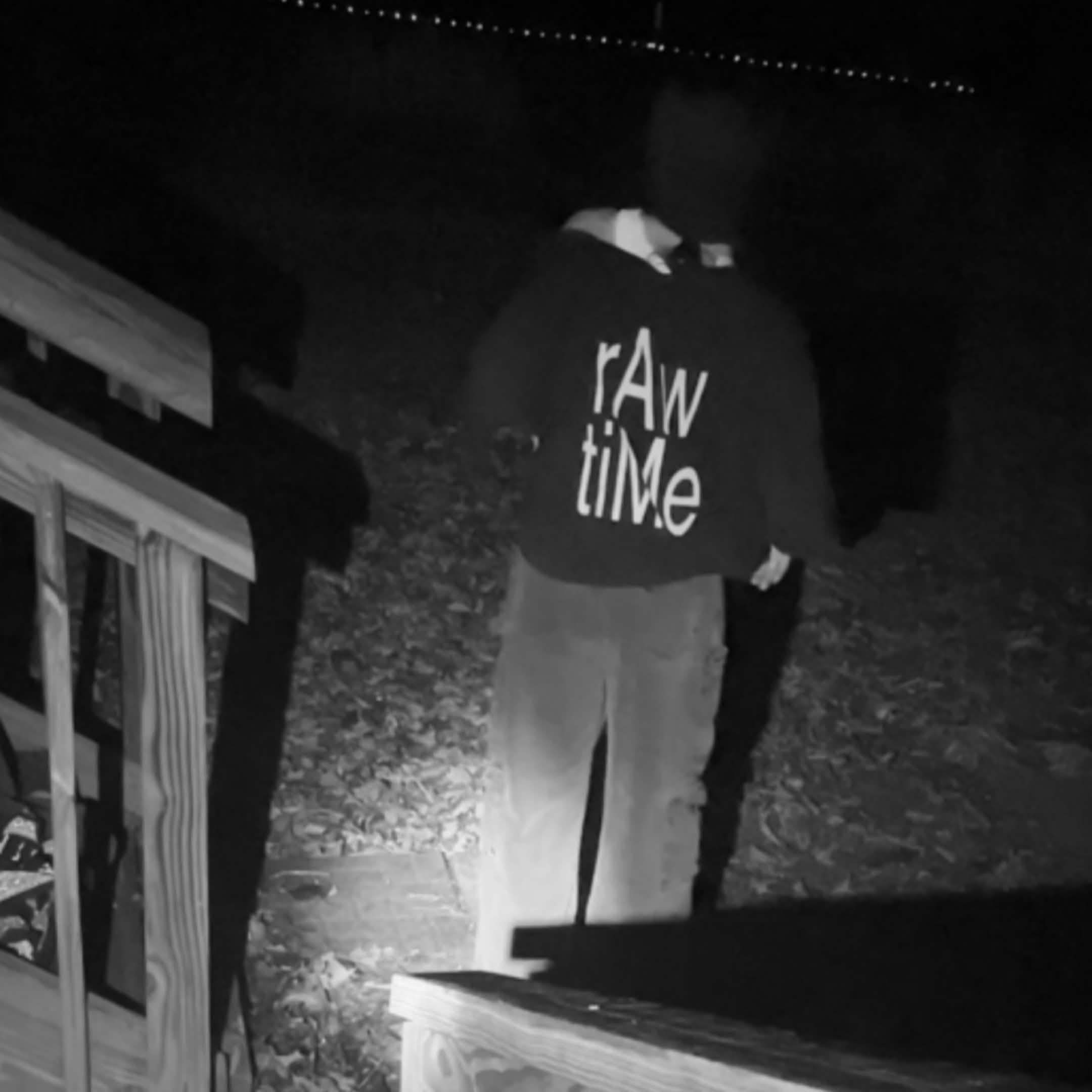 "rAw tiMe" spell-out croptop (offshoulder)